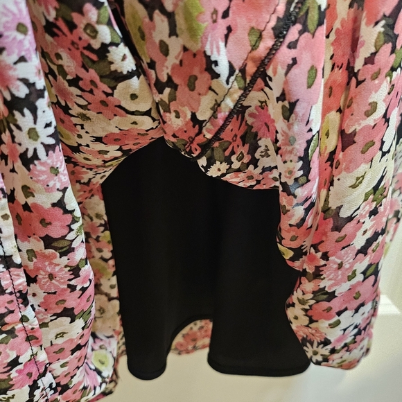 Floral Black Spaghetti Strap Ruffle Top Belted Stretch Waist Maxi Dress Size M - Picture 12 of 12